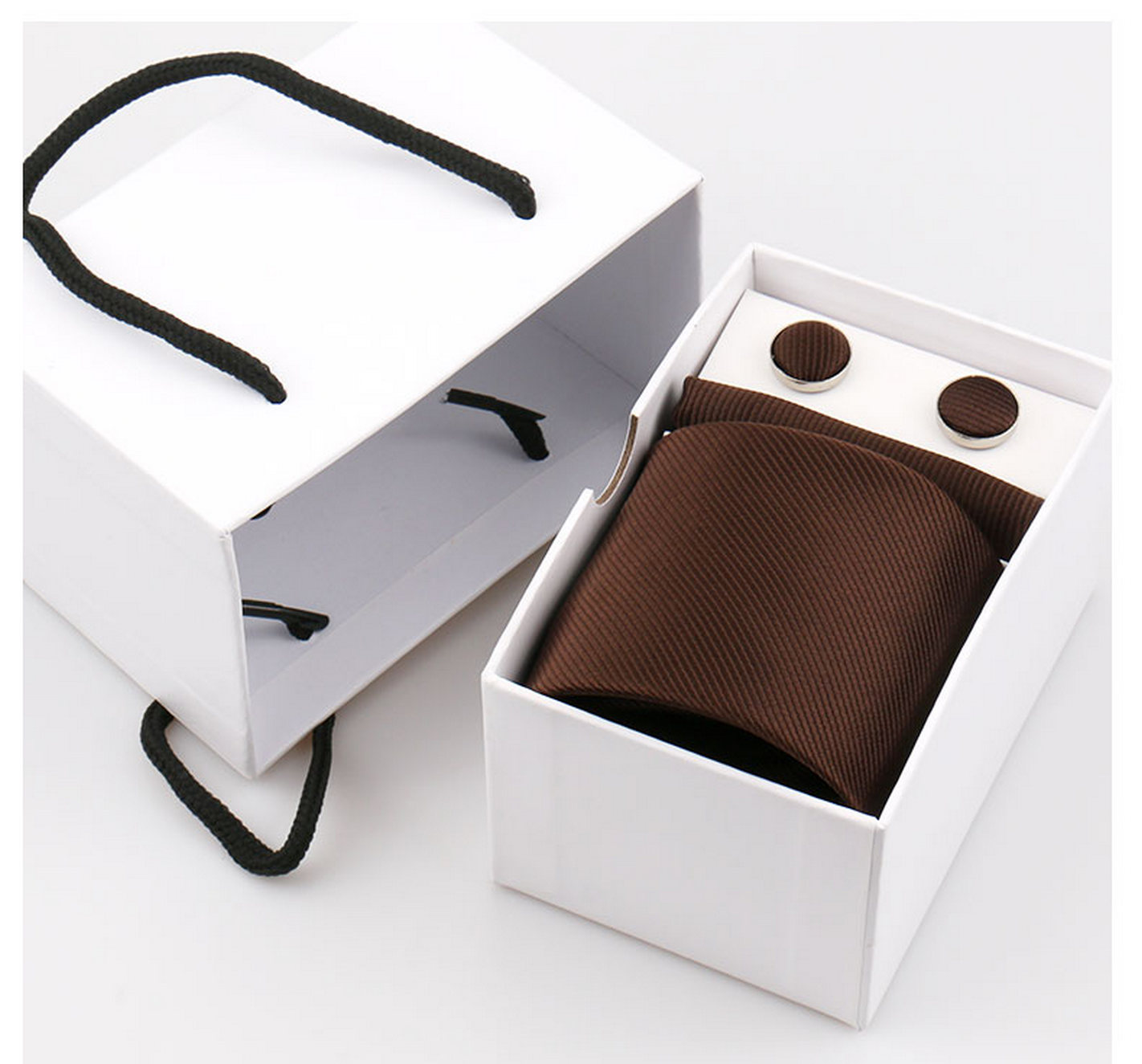 Set elegante da uomo composto  - Neck Tie Set Box recensione e prezzo